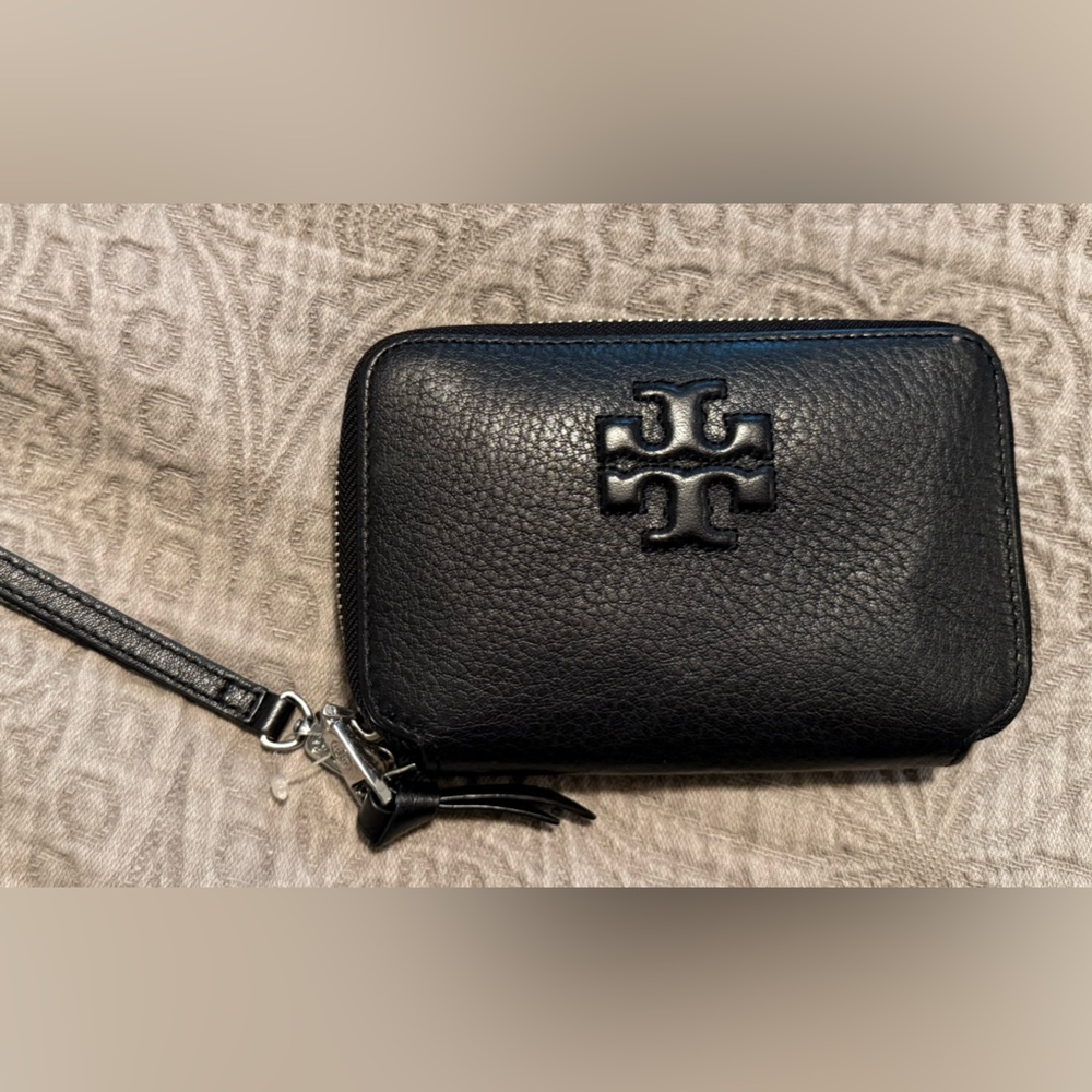 Tory Burch wristlet wallet